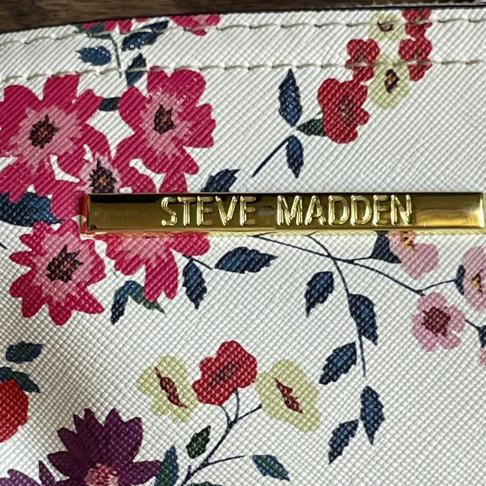Steve Madden Floral Crossbody Bag Ivory Gold Chain Camera Purse